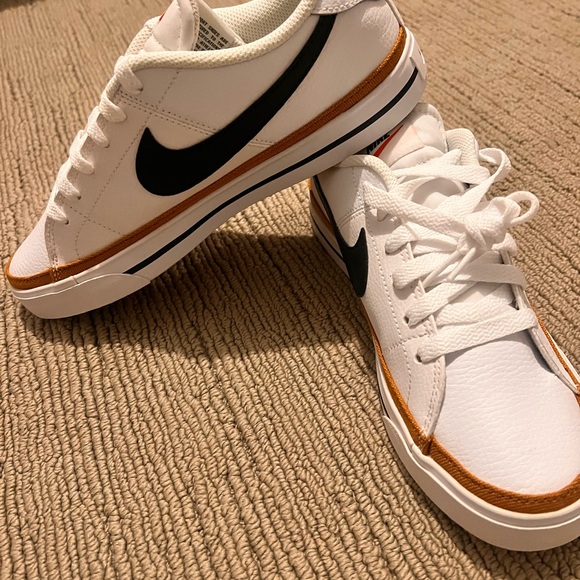 Nike Court Legacy Sneakers Womens sz 9 Brand New! - Picture 3 of 5